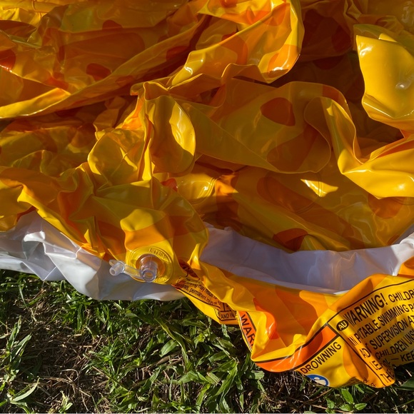 Baby toddler’s Pineapple Cover Inflatable Pool - Picture 7 of 9